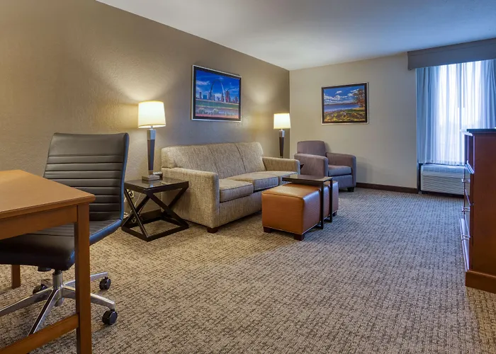 Drury Inn & Suites St. Louis - Fairview Heights